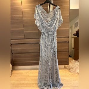 Elegant lace maxi dress